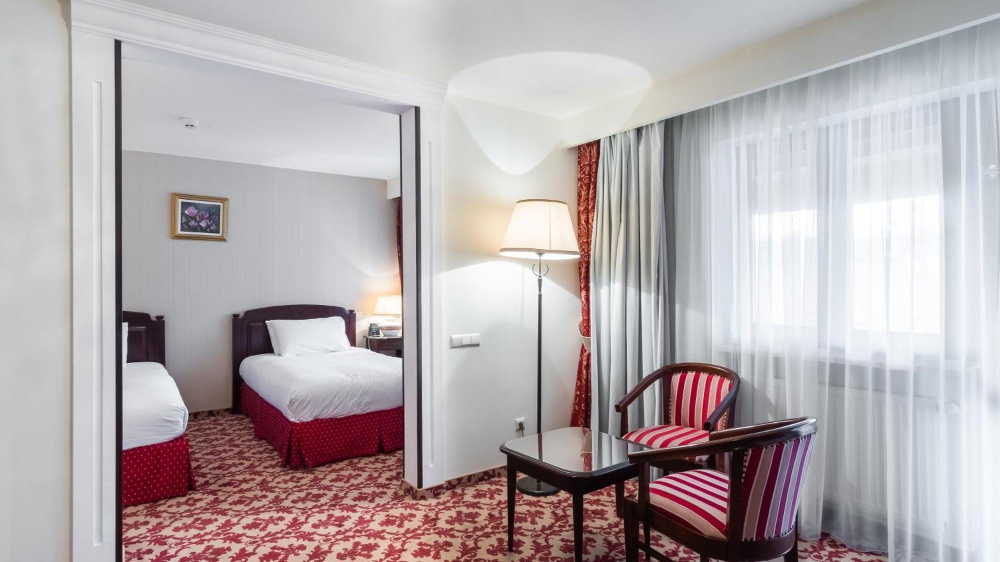 Отель Hilton Сибиу Экстерьер фото
